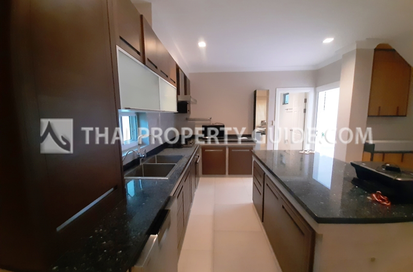 House with Shared Pool in Sukhumvit 